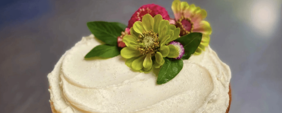 Wedding cake hero banner